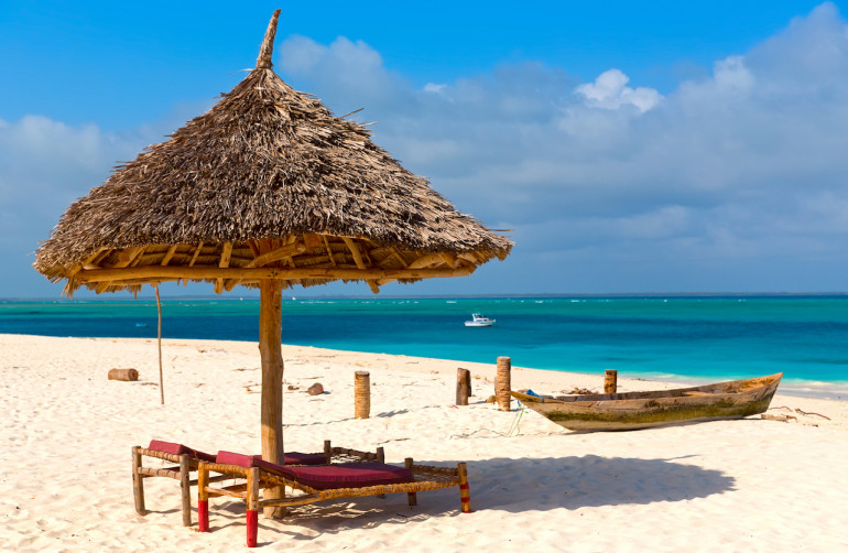 Pláže na Zanzibare patria k top plážam na svete.